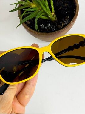 VERSACE Yellow Oval Sunglasses with Brown Lenses Bi - Focals